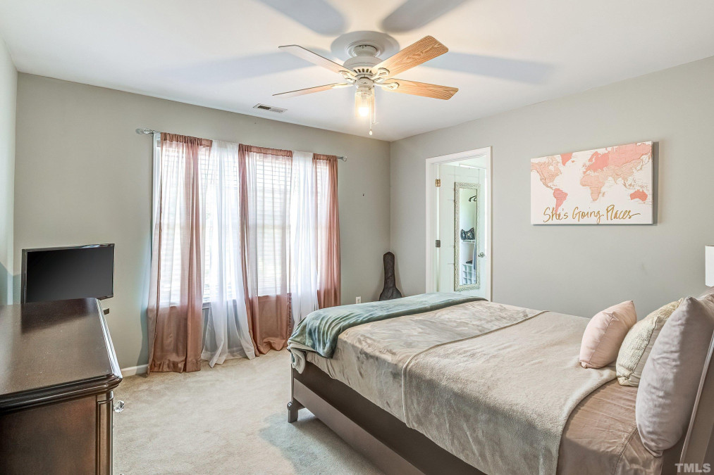 10628 Friendly Neighbor Ln Raleigh, NC 27614