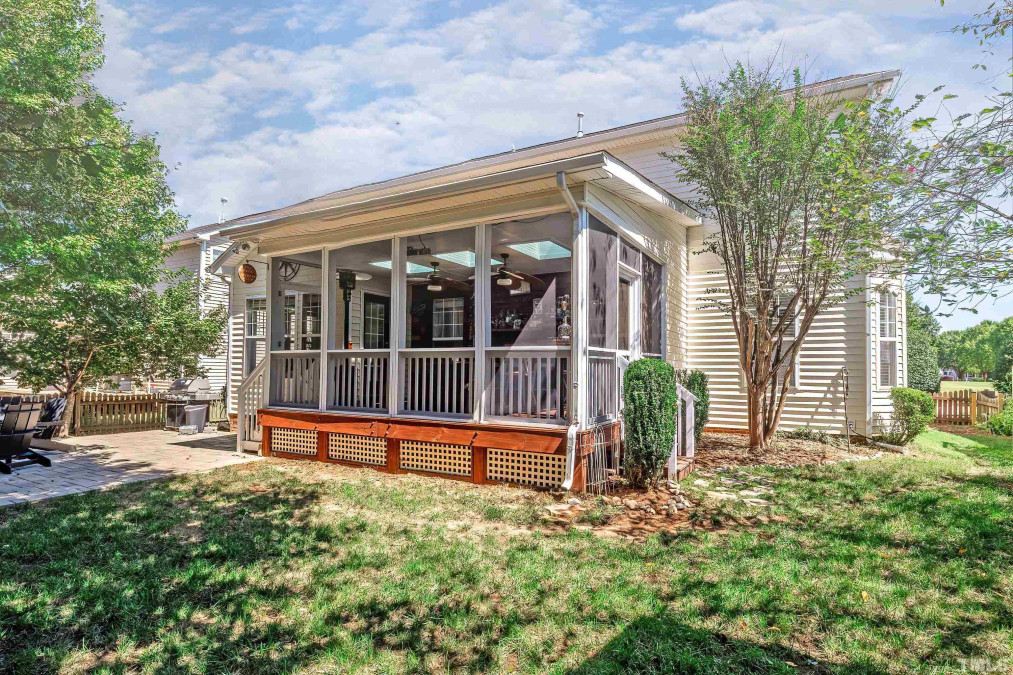 10628 Friendly Neighbor Ln Raleigh, NC 27614