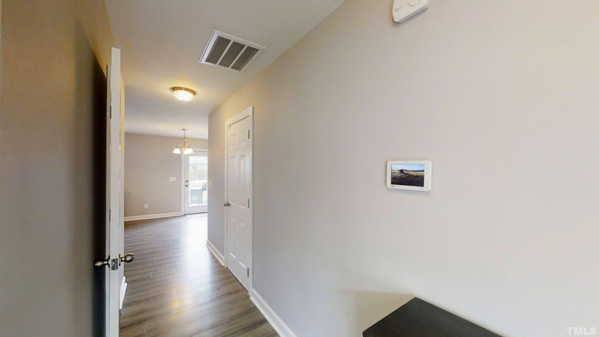 2708 Maybrook Crossing Dr, Raleigh, NC 27610 Raleigh Realty