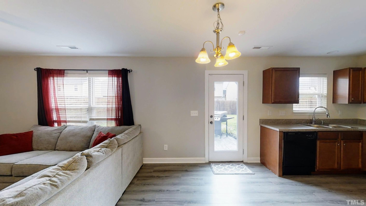 2708 Maybrook Crossing Dr, Raleigh, NC 27610 Raleigh Realty