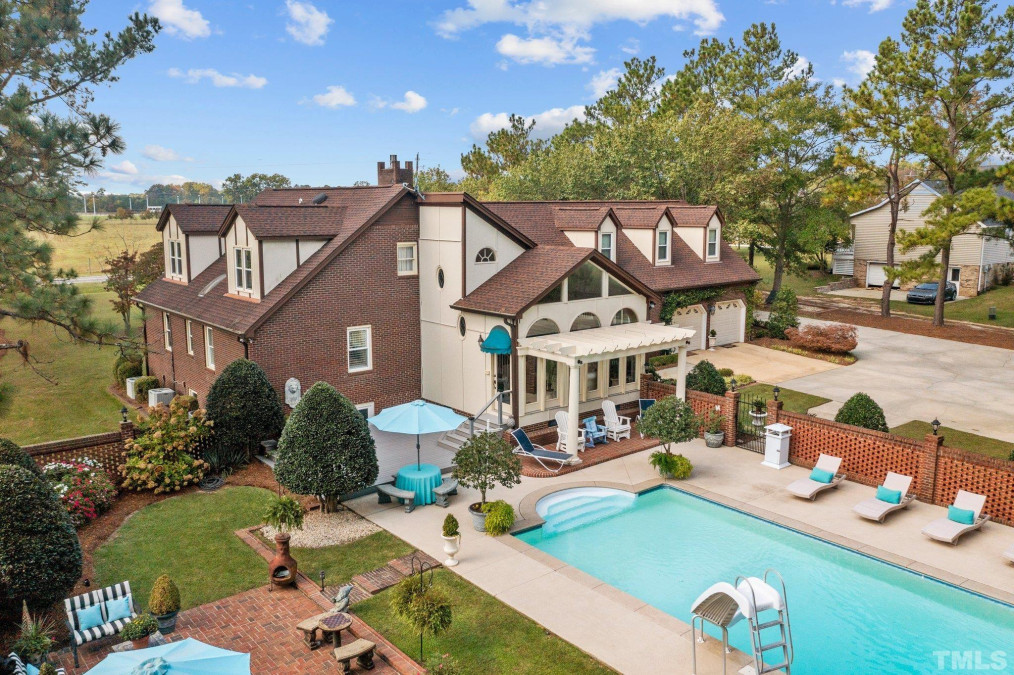 354 Atkins Rd Fuquay Varina, NC 27526