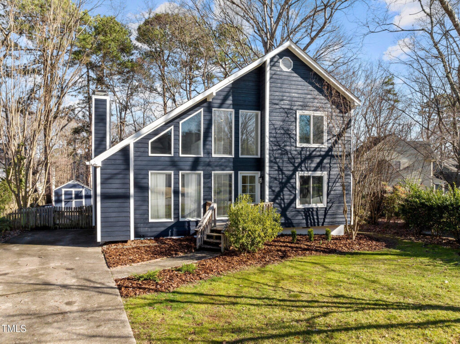 The Blue Bungalow- NC State, ITB, Cameron Village - Raleigh