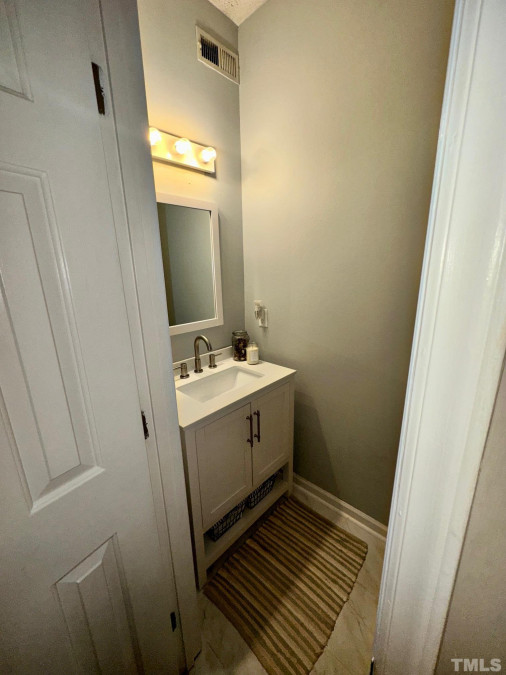 310 Silverberry Ct Cary, NC 27513