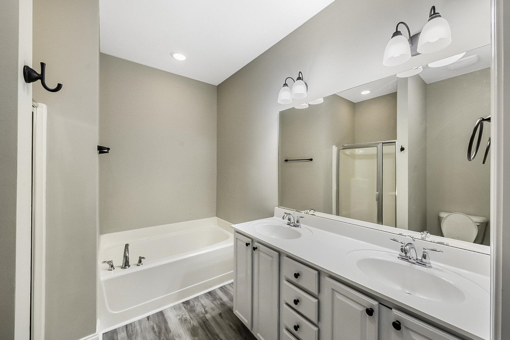 72 Radcliffe Ct, Clayton, NC 27527 Raleigh Realty