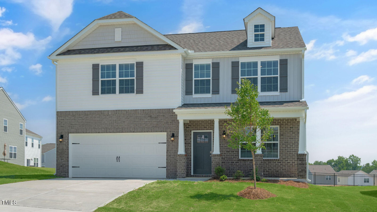 18 Tributary Way Fuquay Varina, NC 27526