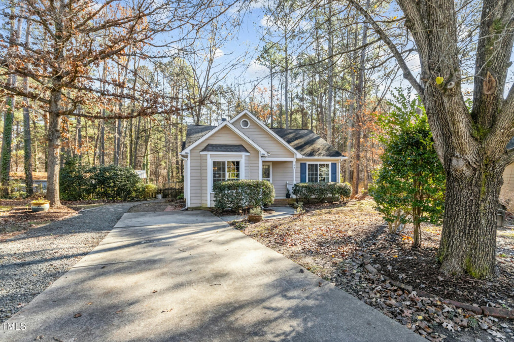 4 Icon Ct Durham, NC 27703