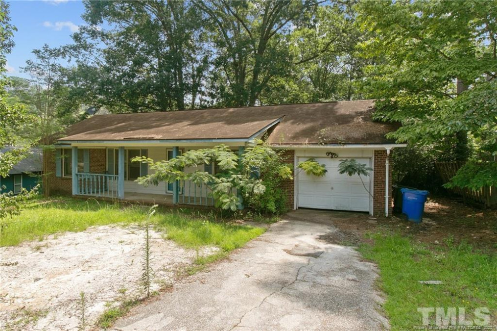 205 Brookford Ct, Fayetteville, NC 28314 Raleigh Realty