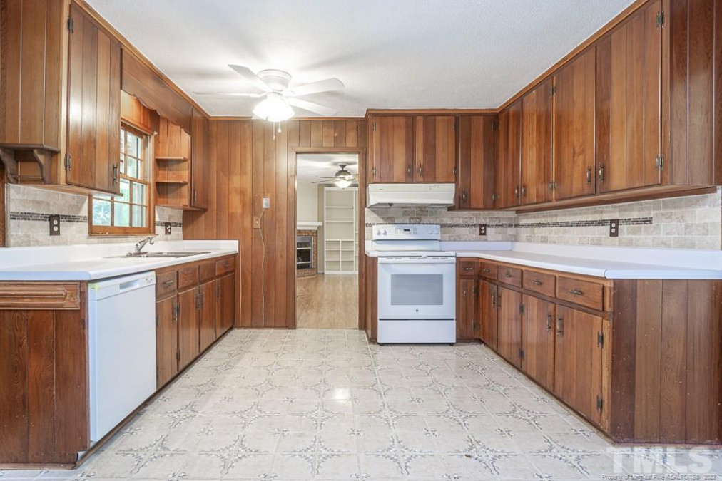 431 Hallmark Rd Fayetteville, NC 28303