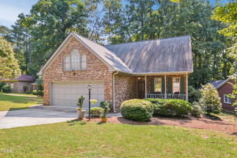 104 Coventry Ln Cary, NC 27511