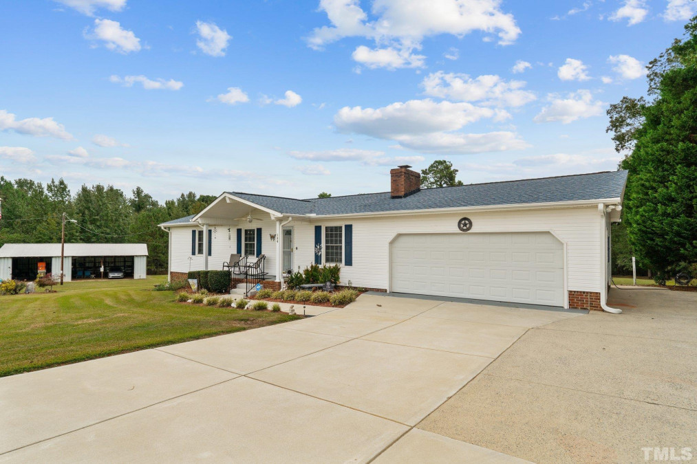 144 Onslow Stephenson Rd Willow Springs, NC 27592
