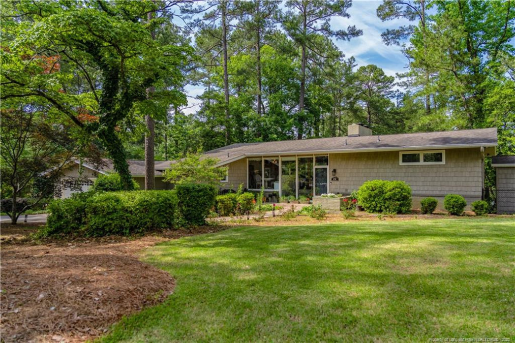 22 Sunset Dr Whispering Pines, NC 28327