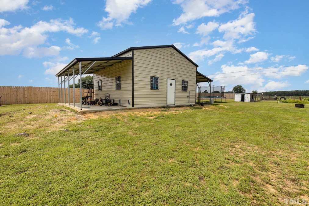 229 Rhodes Pond Rd, Four Oaks, NC 27524 Raleigh Realty