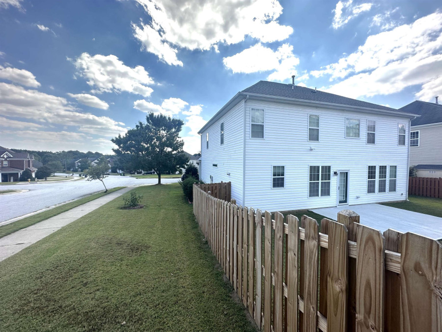 5161 Holly Ridge Farm Rd Raleigh, NC 27616