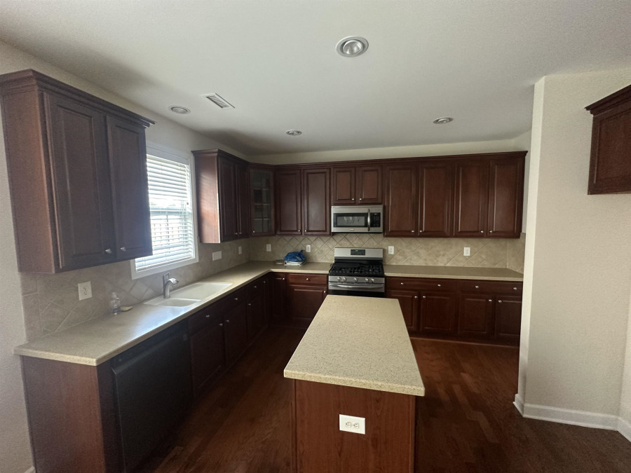5161 Holly Ridge Farm Rd Raleigh, NC 27616