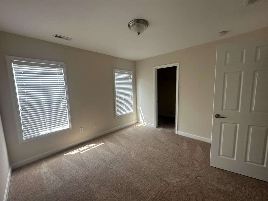 5161 Holly Ridge Farm Rd Raleigh, NC 27616