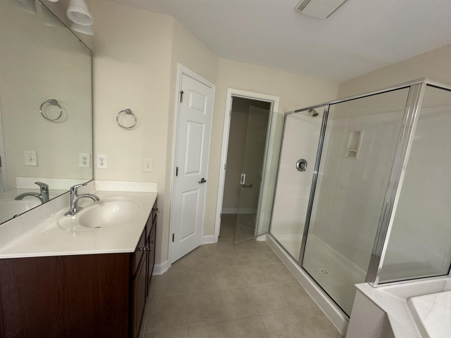5161 Holly Ridge Farm Rd Raleigh, NC 27616