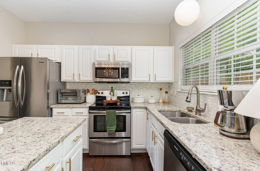 406 Sapphire Dr Durham, NC 27703