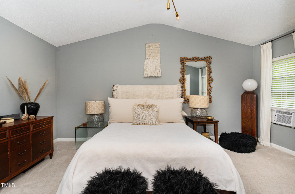 406 Sapphire Dr Durham, NC 27703