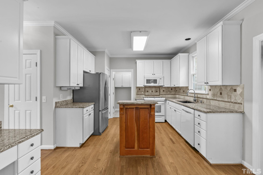 1304 Avonlea Ct, Apex, NC 27502 Raleigh Realty