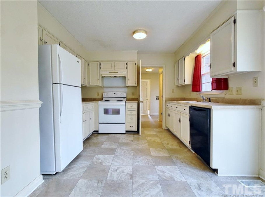 209 Queensberry Dr Fayetteville, NC 28303