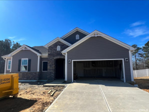 90 Davinhall Dr Fuquay Varina, NC 27526