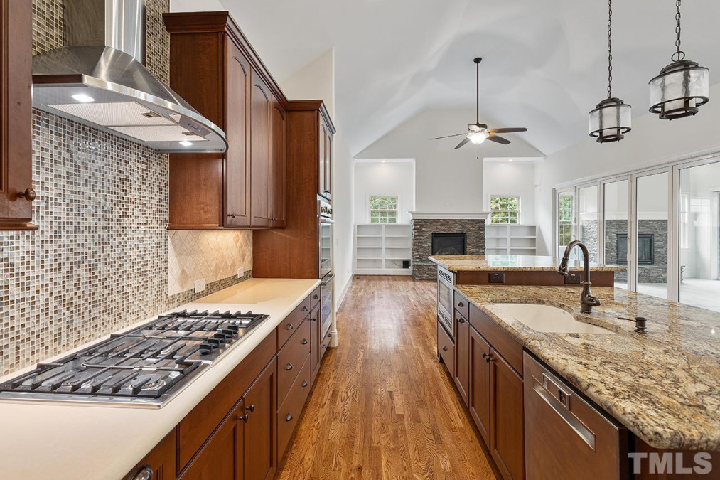 5100 Highbury Grove Ln Fuquay Varina, NC 27526