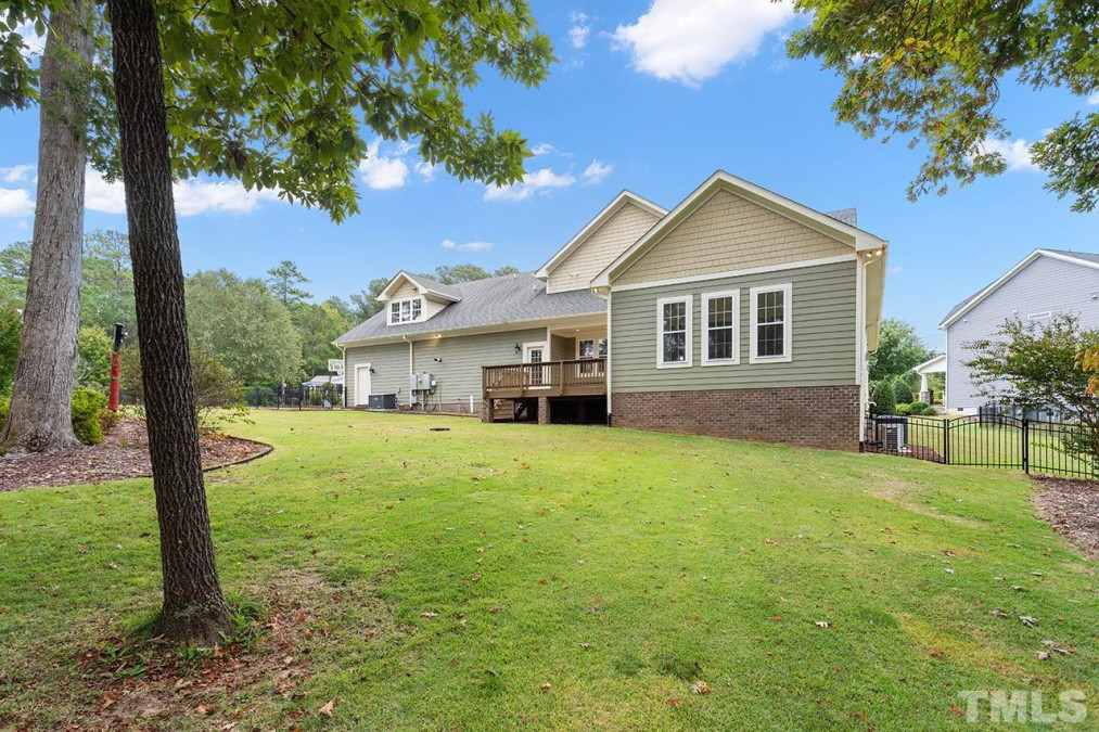 5100 Highbury Grove Ln Fuquay Varina, NC 27526