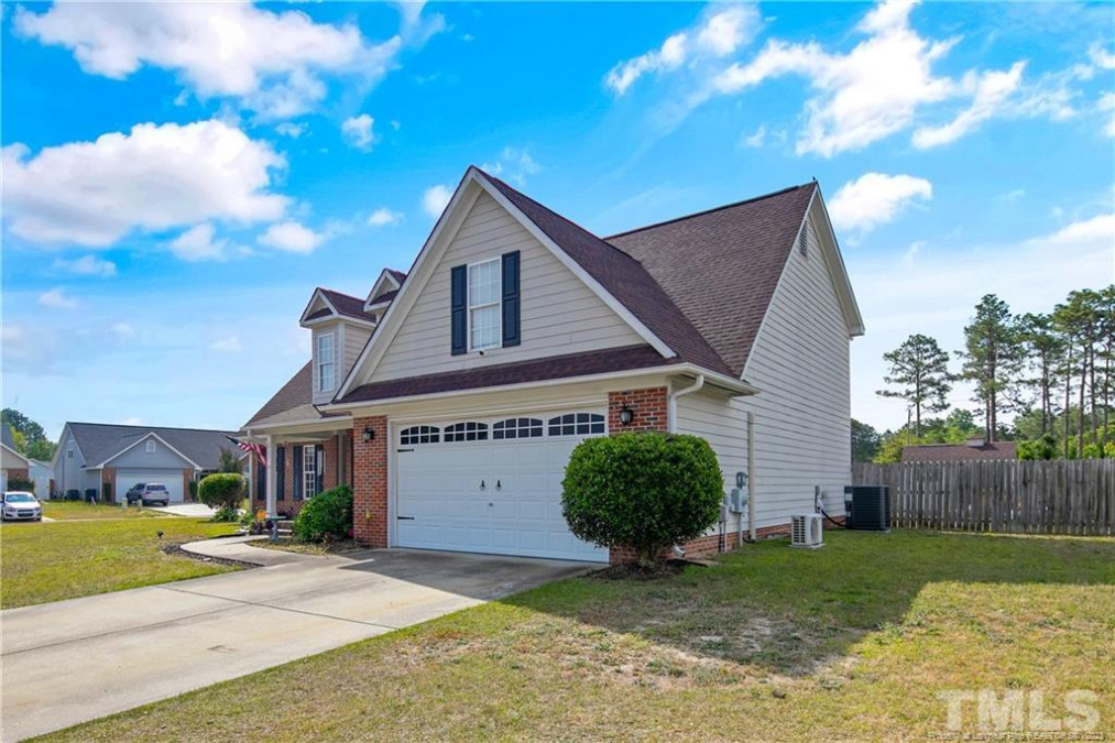 4201 Callery Knoll Ct Fayetteville, NC 28306