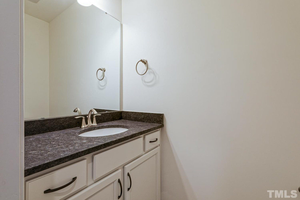 100 Winged Elm Dr Youngsville, NC 27596