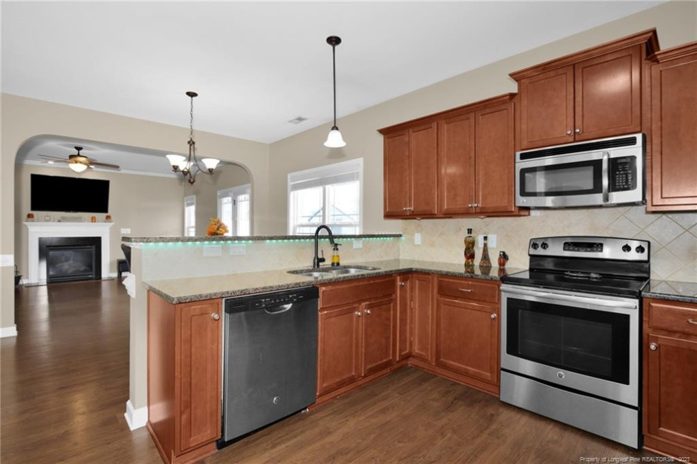 2913 Bargemaster Fayetteville, NC 28306
