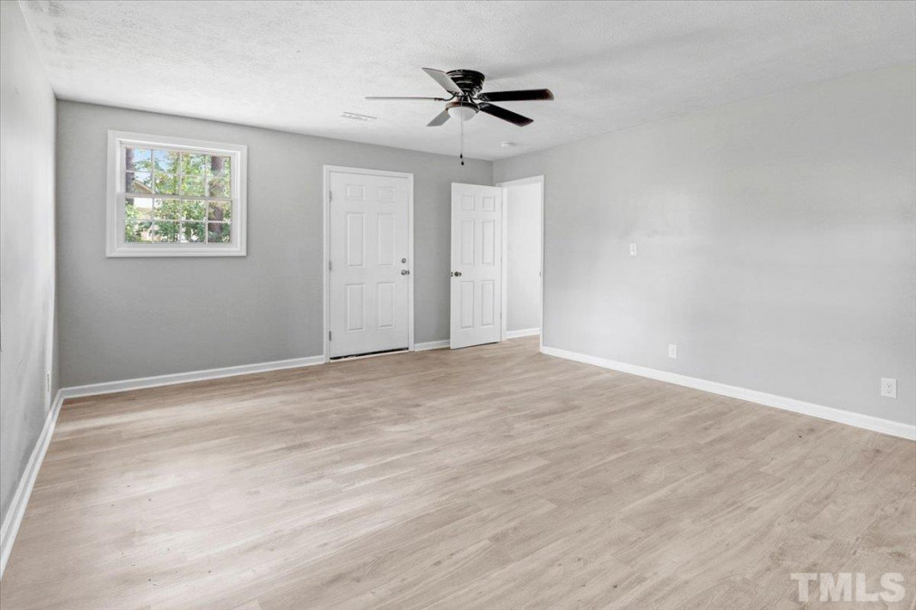 5212 Merritt Dr Fayetteville, NC 28314