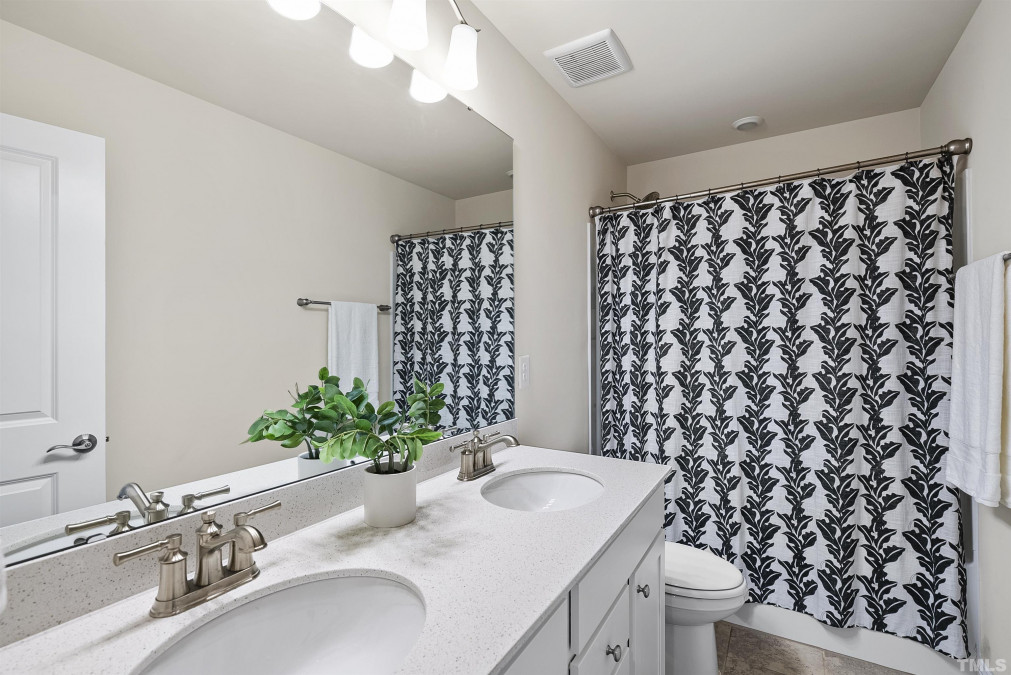 1534 Carlton Links Dr Fuquay Varina, NC 27526