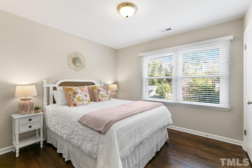 4705 Lakemont Dr, Raleigh, NC 27609 Raleigh Realty