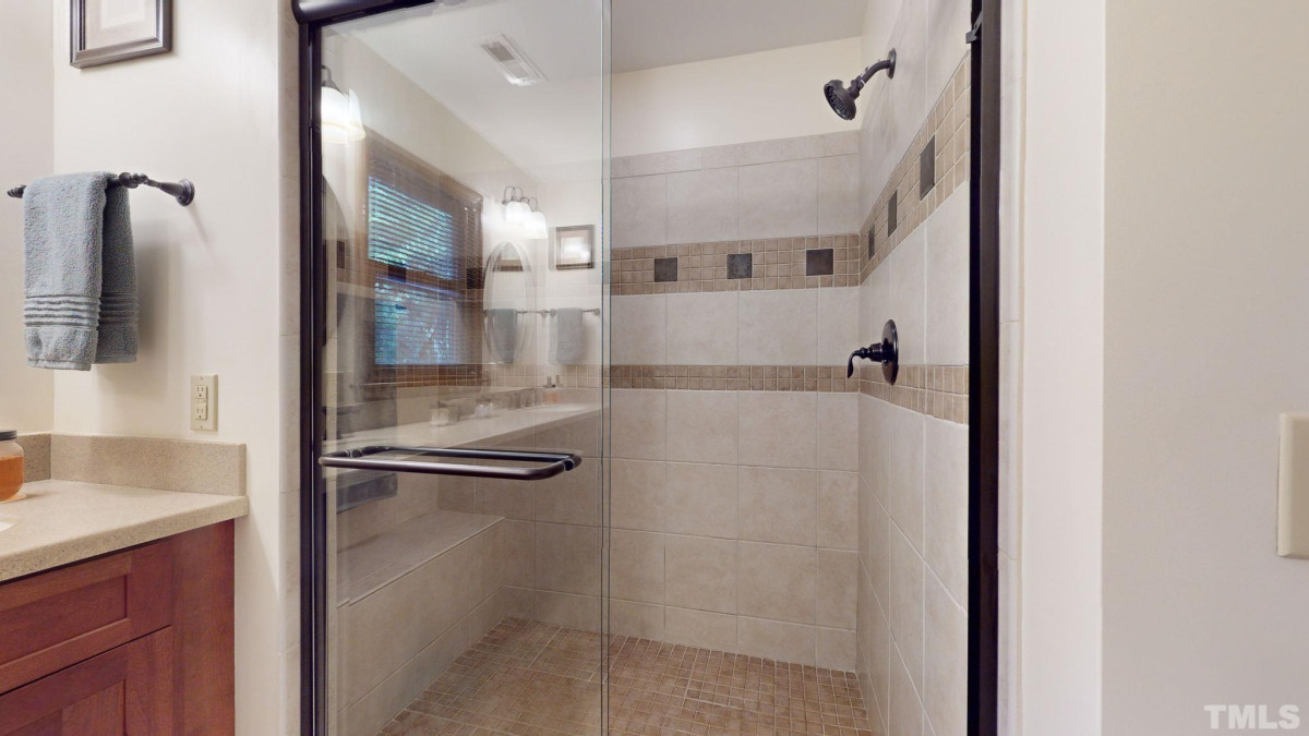 5113 Wood Valley Dr Raleigh, NC 27613
