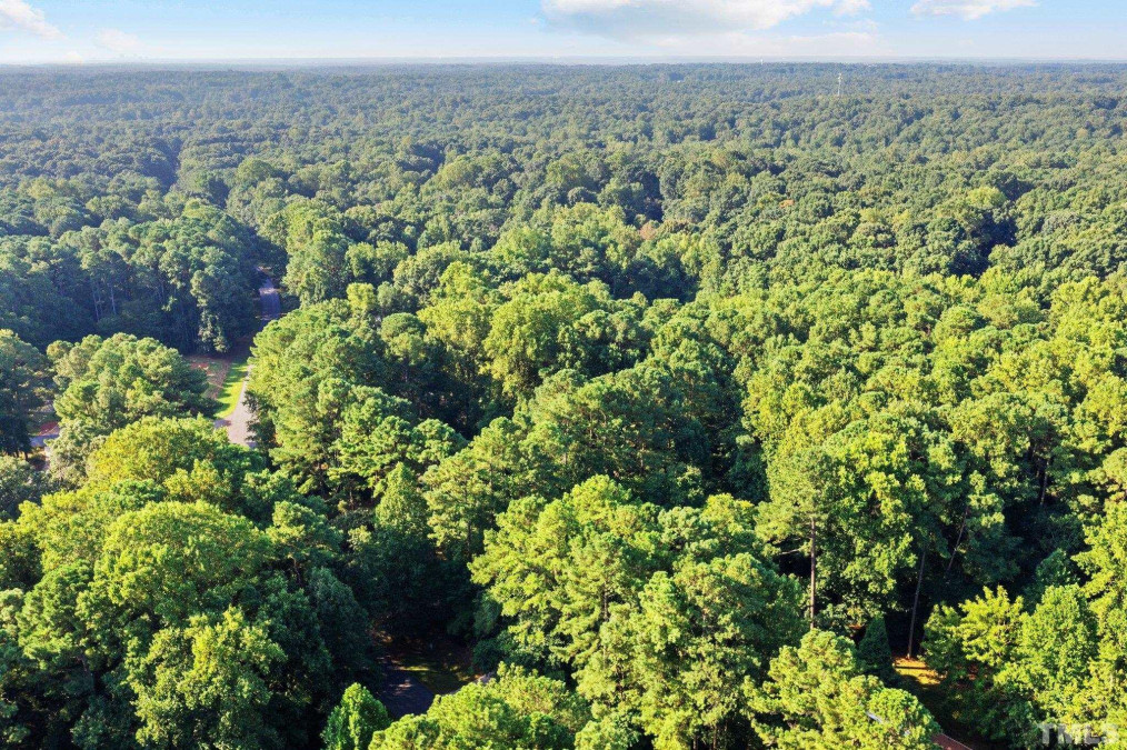 5113 Wood Valley Dr Raleigh, NC 27613