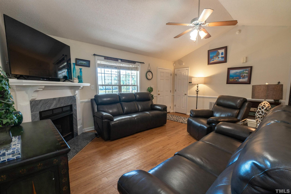 128 Edmondson Dr Willow Springs, NC 27592