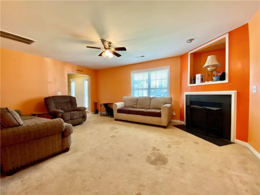 427 Fernway Dr, Burlington, NC 27217 Raleigh Realty