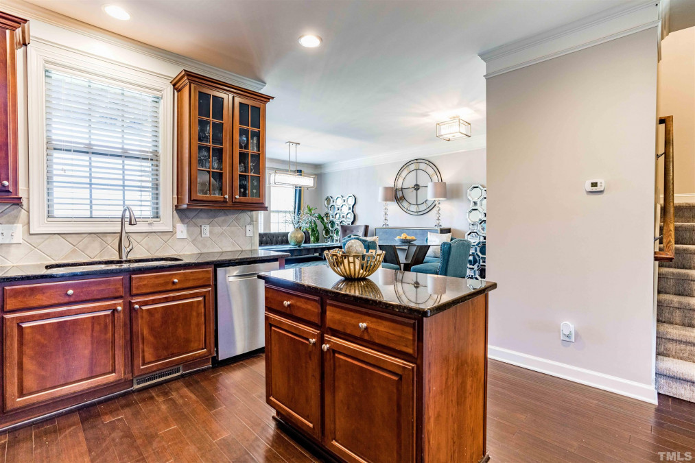 402 Panorama Park Pl Cary, NC 27519