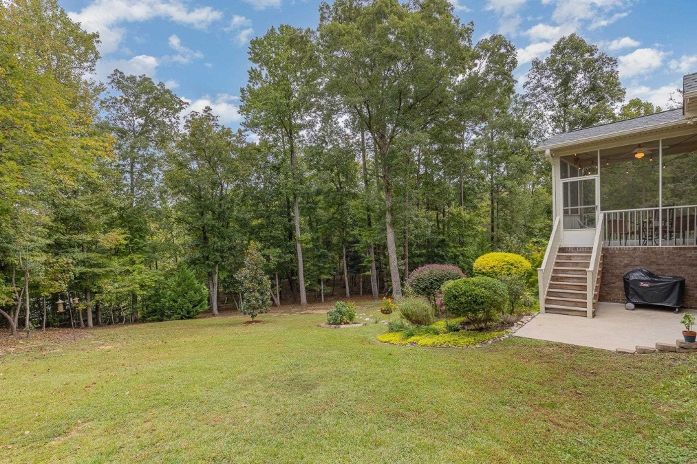 24 Whisper Oaks Ct Smithfield, NC 27577