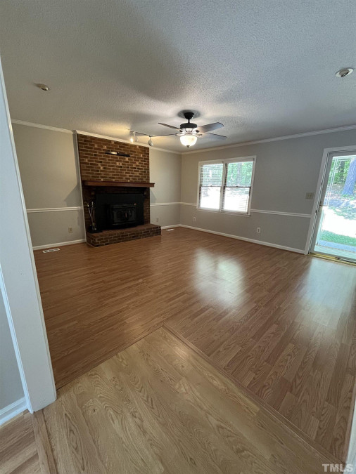 1409 Andersonwood Dr Fuquay Varina, NC 27526