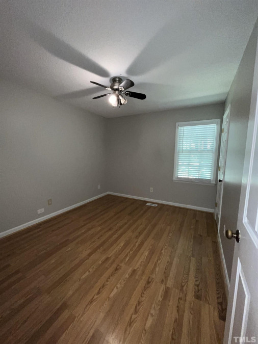 1409 Andersonwood Dr Fuquay Varina, NC 27526