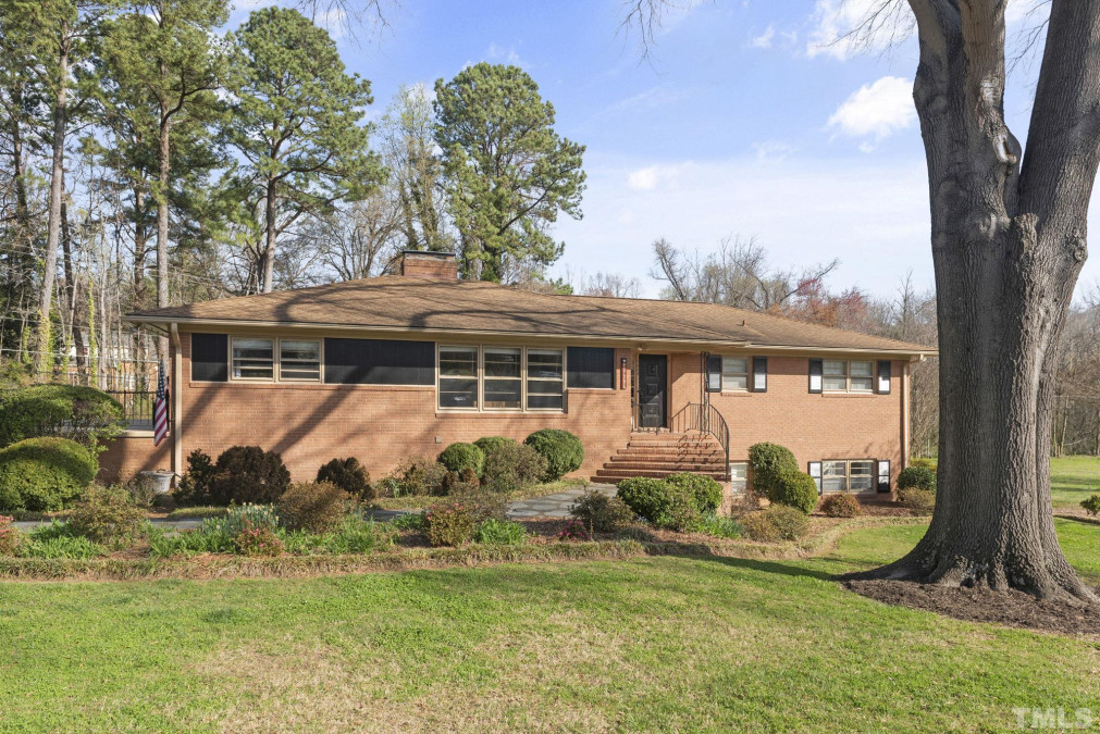 1953 Shirley Dr, Burlington, NC 27215 Raleigh Realty