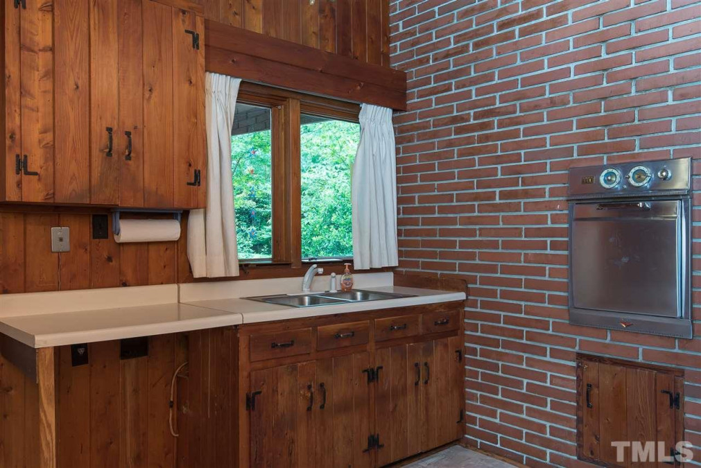 4301 Galax Dr, Raleigh, NC 27612 Raleigh Realty