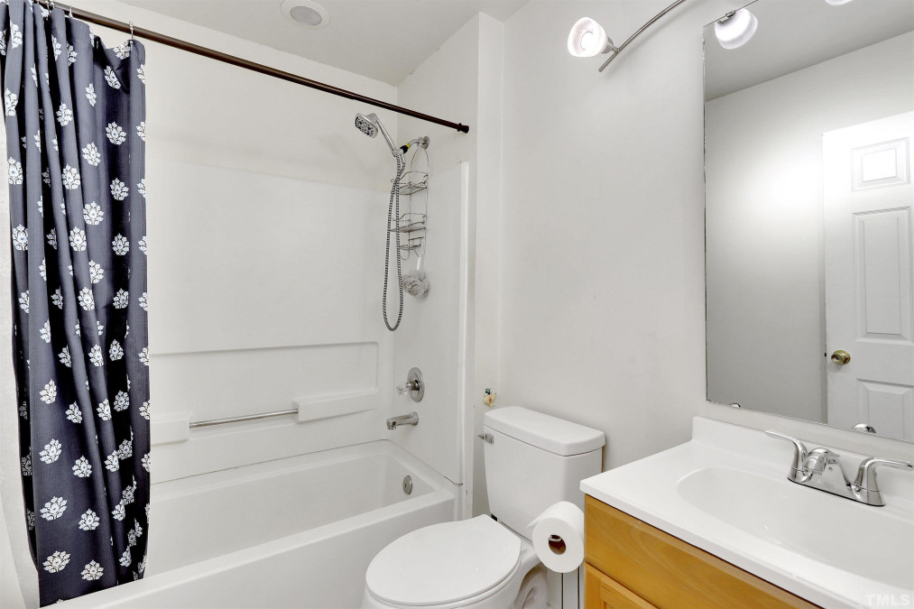 3215 Tabor Ct Raleigh, NC 27604