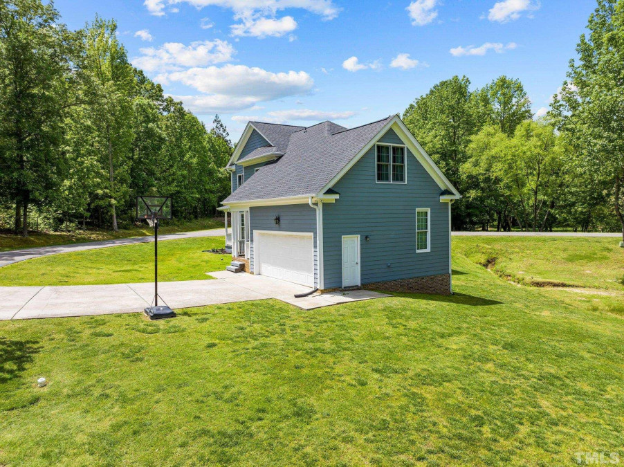 209 Lexington Park Dr Oxford, NC 27565