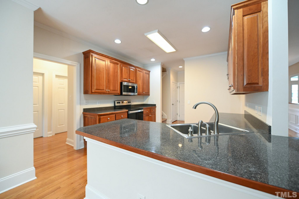 372 Broadmoor Way, Clayton, NC 27520 Raleigh Realty