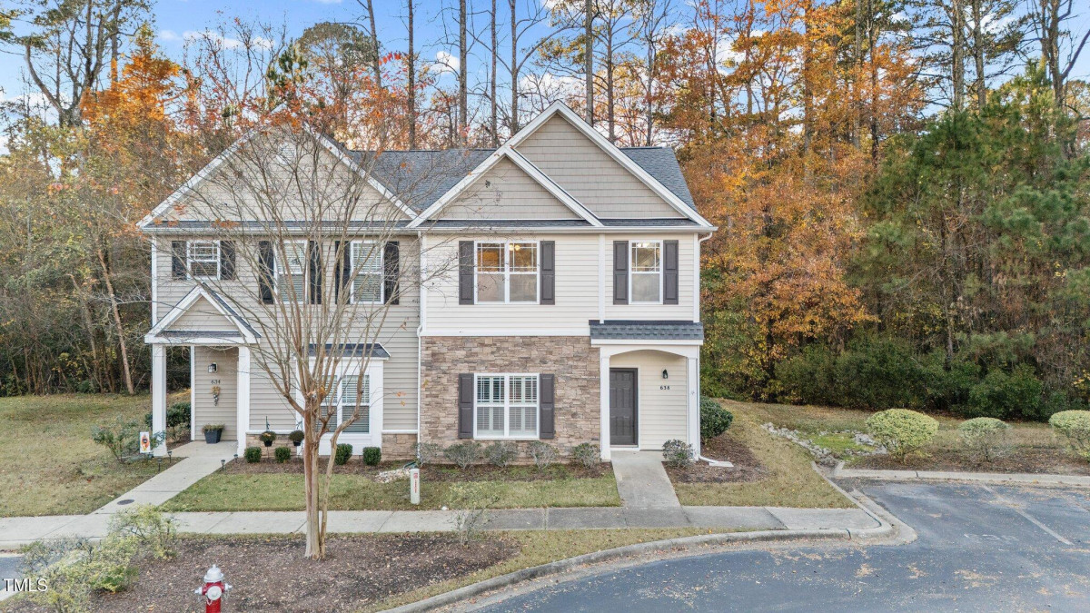 638 Whitetail Creek Way Fuquay Varina, NC 27526