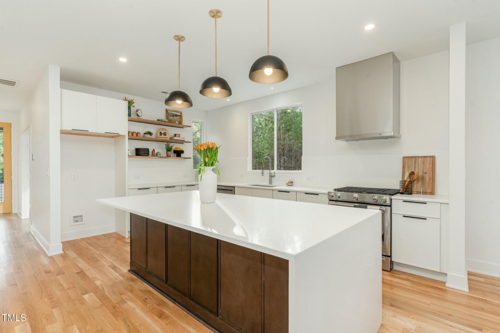 168 Daphine Dr Hillsborough, NC 27278