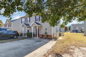 131 Buchanan Ln Clayton, NC 27527