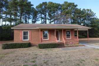 102 Dallas St Lumberton, NC 28358